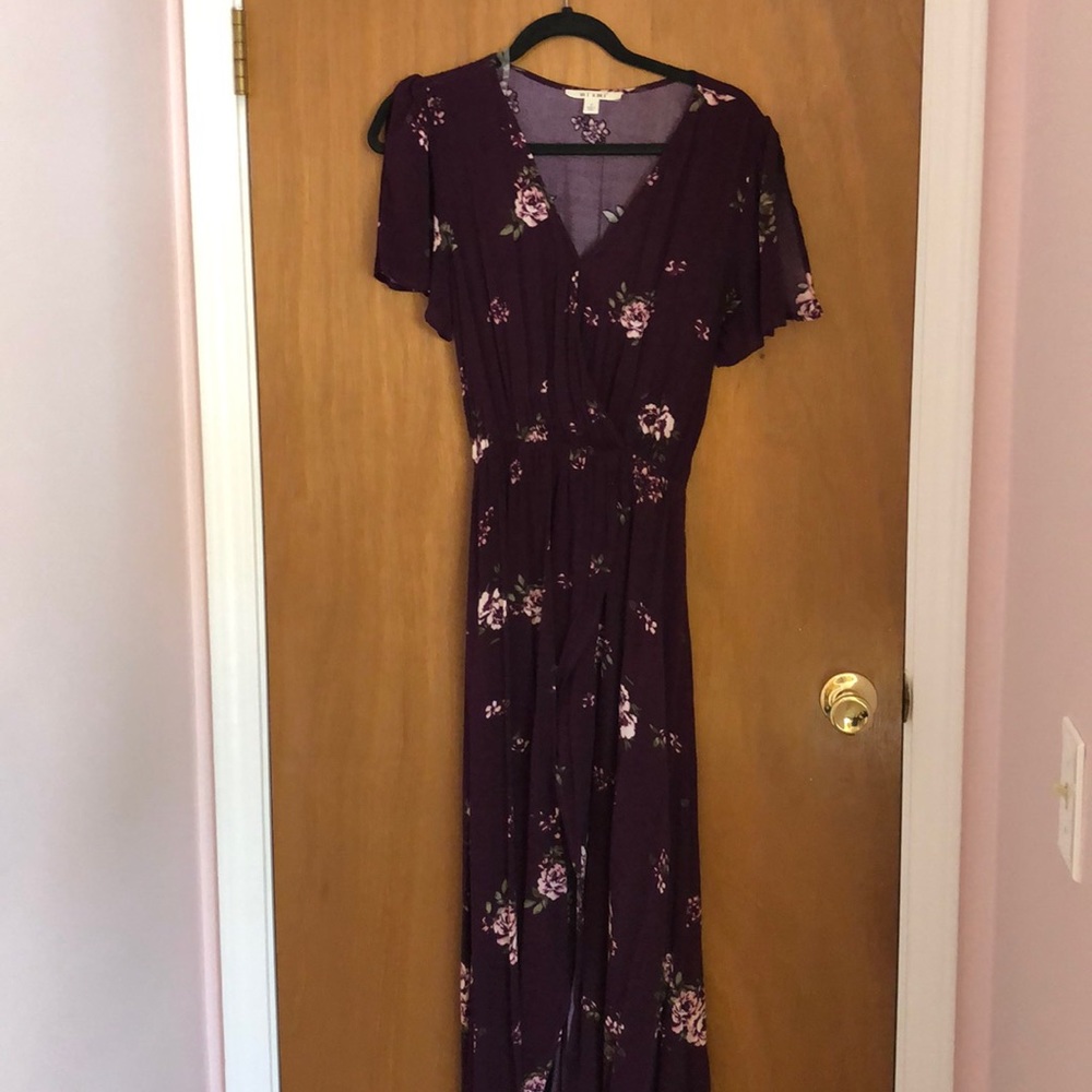 Selling Francesca’s dress size Small.